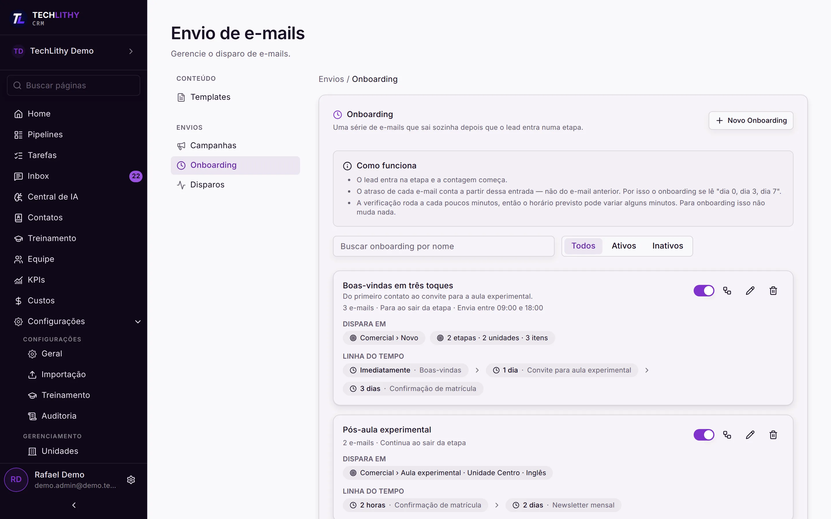 Tela do CRM da Techlithy: Sequências de e-mail que disparam sozinhas quando o lead entra numa etapa